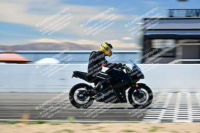 media/Mar-25-2024-Moto Forza (Mon) [[8d4319bd68]]/4-Novice Group/Session 4 Front Straight Speed Pans/